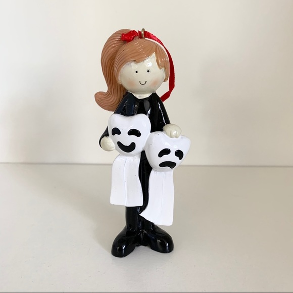 New 3D theater kid ornament - Picture 2 of 14